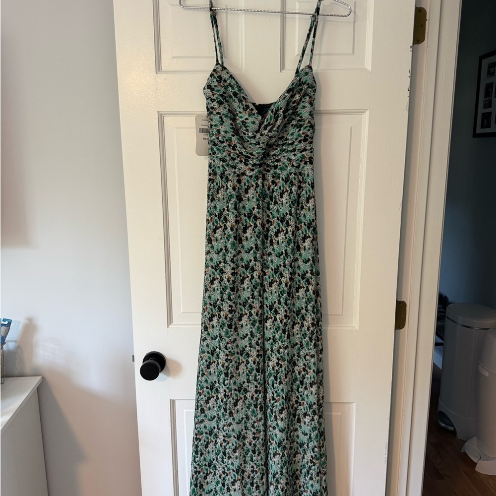 NWT Floral Green Spaghetti Strap Maxi Dress